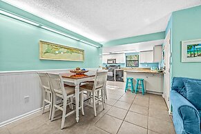 Sunset Beach 2 Bedroom Villa by RedAwning