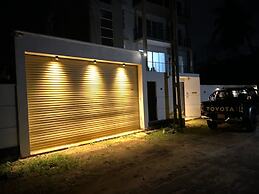 Silina Airport Residence in Katunayake