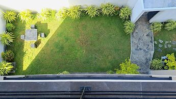 Silina Airport Residence in Katunayake