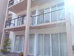 Silina Airport Residence in Katunayake