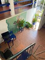 Hotel & Hostal Mayflower