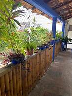 Hotel & Hostal Mayflower