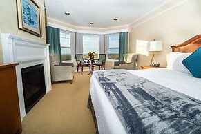 Inn of the Four Winds Oceanfront Seaside