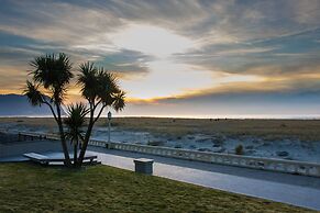 Inn of the Four Winds Oceanfront Seaside