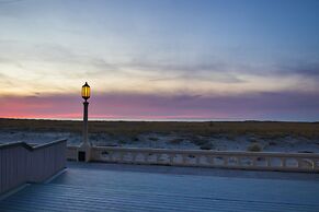 Inn of the Four Winds Oceanfront Seaside