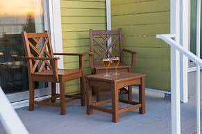 Inn of the Four Winds Oceanfront Seaside