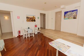 Aurelio Deluxe Rooms