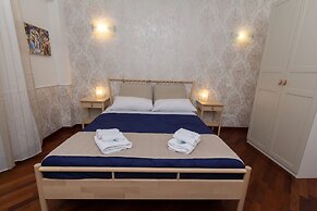 Aurelio Deluxe Rooms