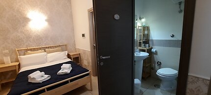 Aurelio Deluxe Rooms