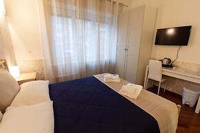 Aurelio Deluxe Rooms