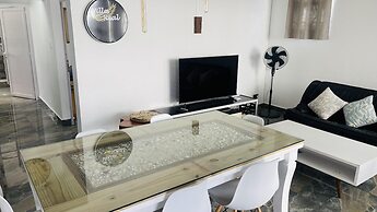 Spacious 4-bed Villa in Flic en Flac Roof top bar