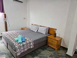 Spacious 4-bed Villa in Flic en Flac Roof top bar