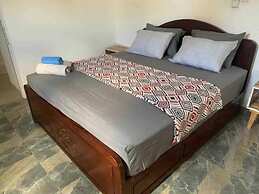 Spacious 4-bed Villa in Flic en Flac Roof top bar