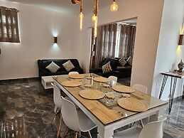 Spacious 4-bed Villa in Flic en Flac Roof top bar