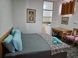 Spacious 4-bed Villa in Flic en Flac Roof top bar