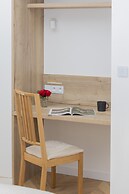 One Bedroom Apartment Okrzei by Renters