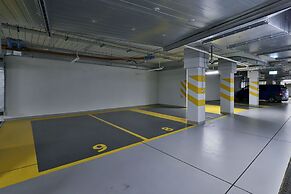 One Bedroom Apartment Okrzei by Renters