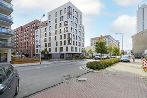 One Bedroom Apartment Okrzei by Renters