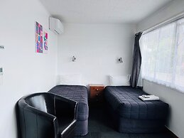 Brooklyne Motel Sanson