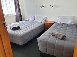 Brooklyne Motel Sanson