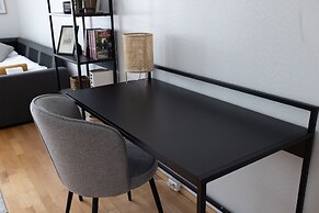 2ndhomes Central 1BR City Apartment