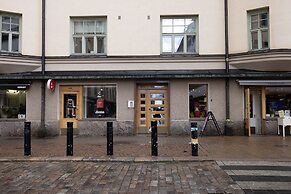 2ndhomes Central 1BR City Apartment