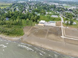 Coastal #1 and Cozy #2 - Seacliff Beach Suites