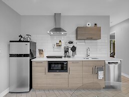 Coastal #1 and Cozy #2 - Seacliff Beach Suites