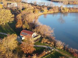 Coastal #1 and Cozy #2 - Seacliff Beach Suites