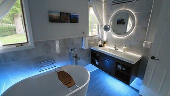 Coastal #1 and Cozy #2 - Seacliff Beach Suites