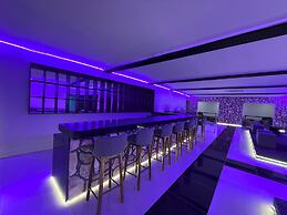 HOTEL TESORO BEACH
