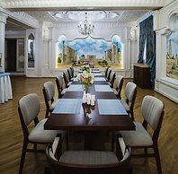 Zarafshon Parkside Hotel