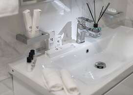 Zarafshon Parkside Hotel