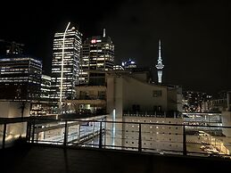 Waterfront Seaview Hotel Apartments