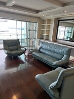 Waterfront Seaview Hotel Apartments