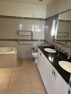 Waterfront Seaview Hotel Apartments