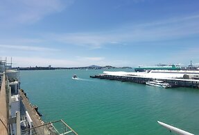 Waterfront Seaview Hotel Apartments