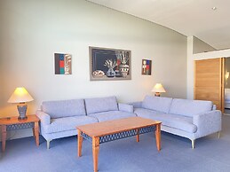 Waterfront Seaview Hotel Apartments