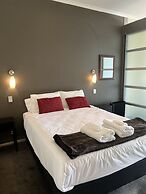 Waterfront Seaview Hotel Apartments