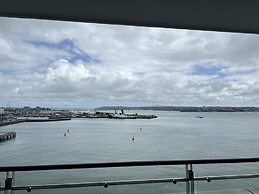 Waterfront Seaview Hotel Apartments