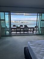 Waterfront Seaview Hotel Apartments