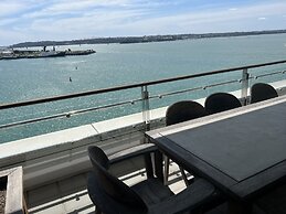 Waterfront Seaview Hotel Apartments