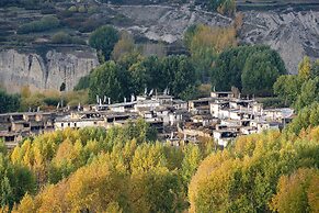 Lo Mustang Himalayan Resort