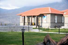 Lo Mustang Himalayan Resort