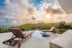 Pini Sentana Village