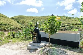 Pini Sentana Village