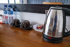 Pini Sentana Village