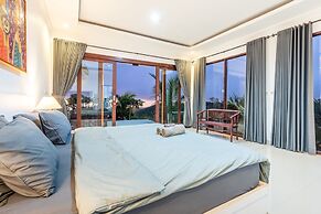 Pini Sentana Village