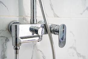 Pini Sentana Village