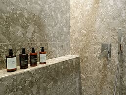 Kaiser Luxury Suites